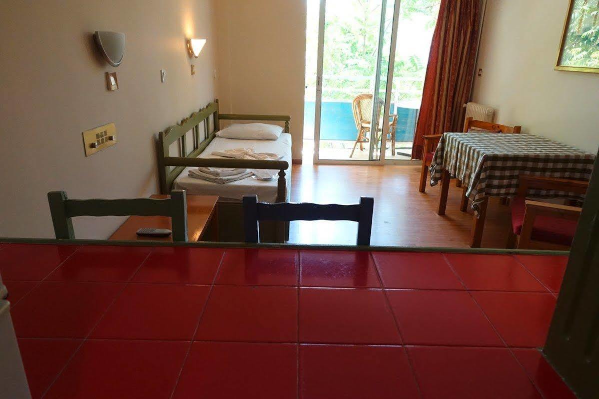 העיירה קוס Bristol Apartments מראה חיצוני תמונה